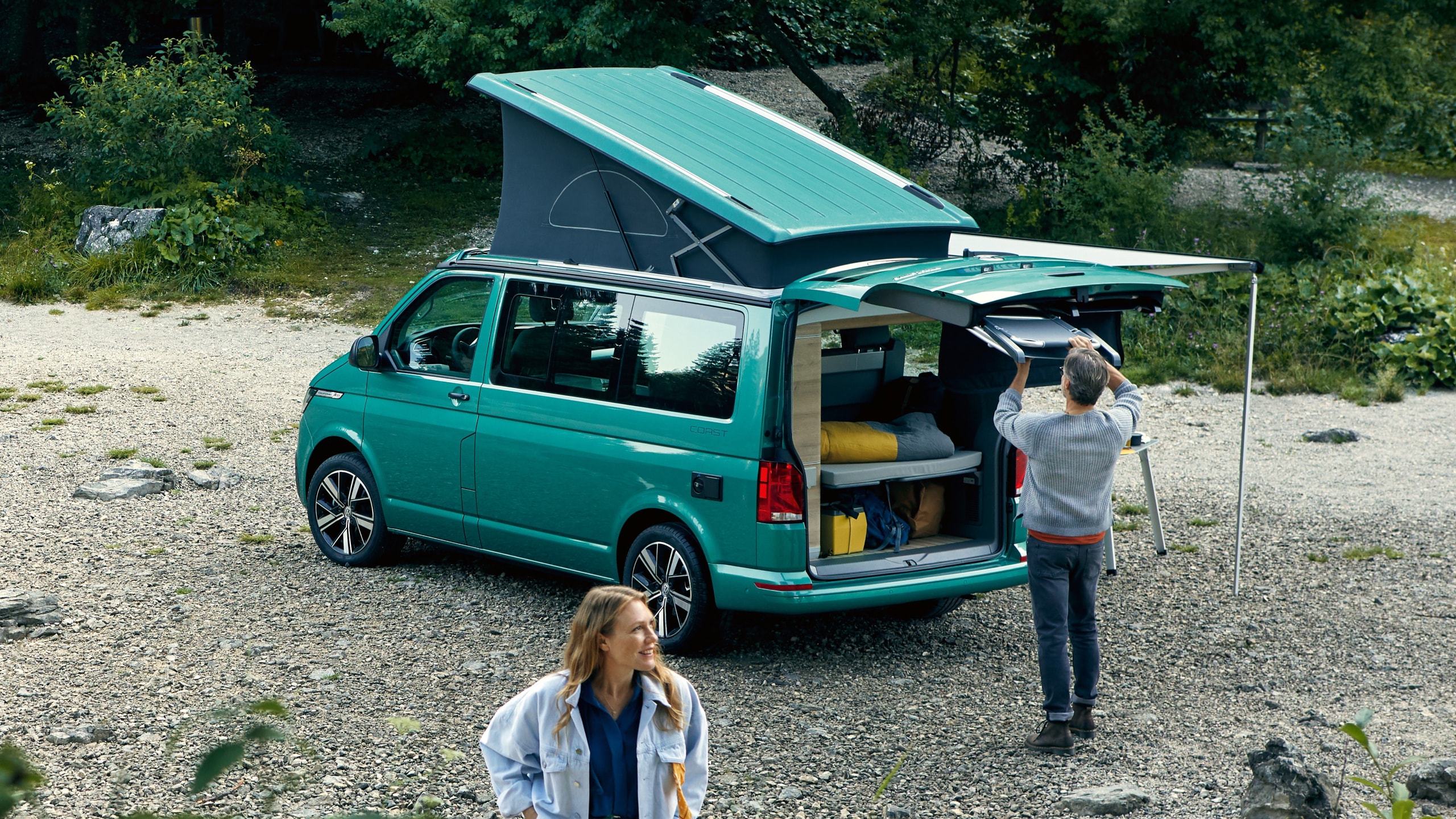 VW California 6.1 Campingbil med rum och kök | Volkswagen Transportbilar